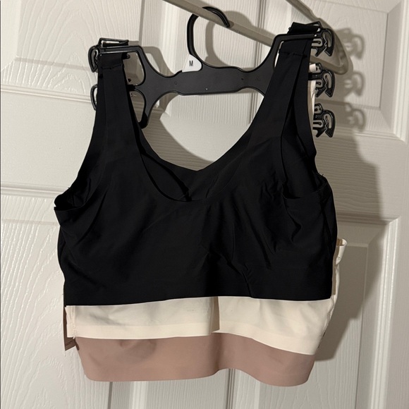 Lucky Brand Women's Lightweight Pullover/Athletic Bra Set -M, Set of 3, NWT - Picture 2 of 7